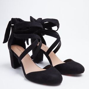 Torrid Black Strappy Laceup Pump Heel size 8 WW